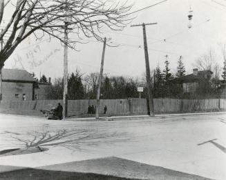 Bloor Street West, northeast corner of Brunswick Avenue, Toronto, Ontario