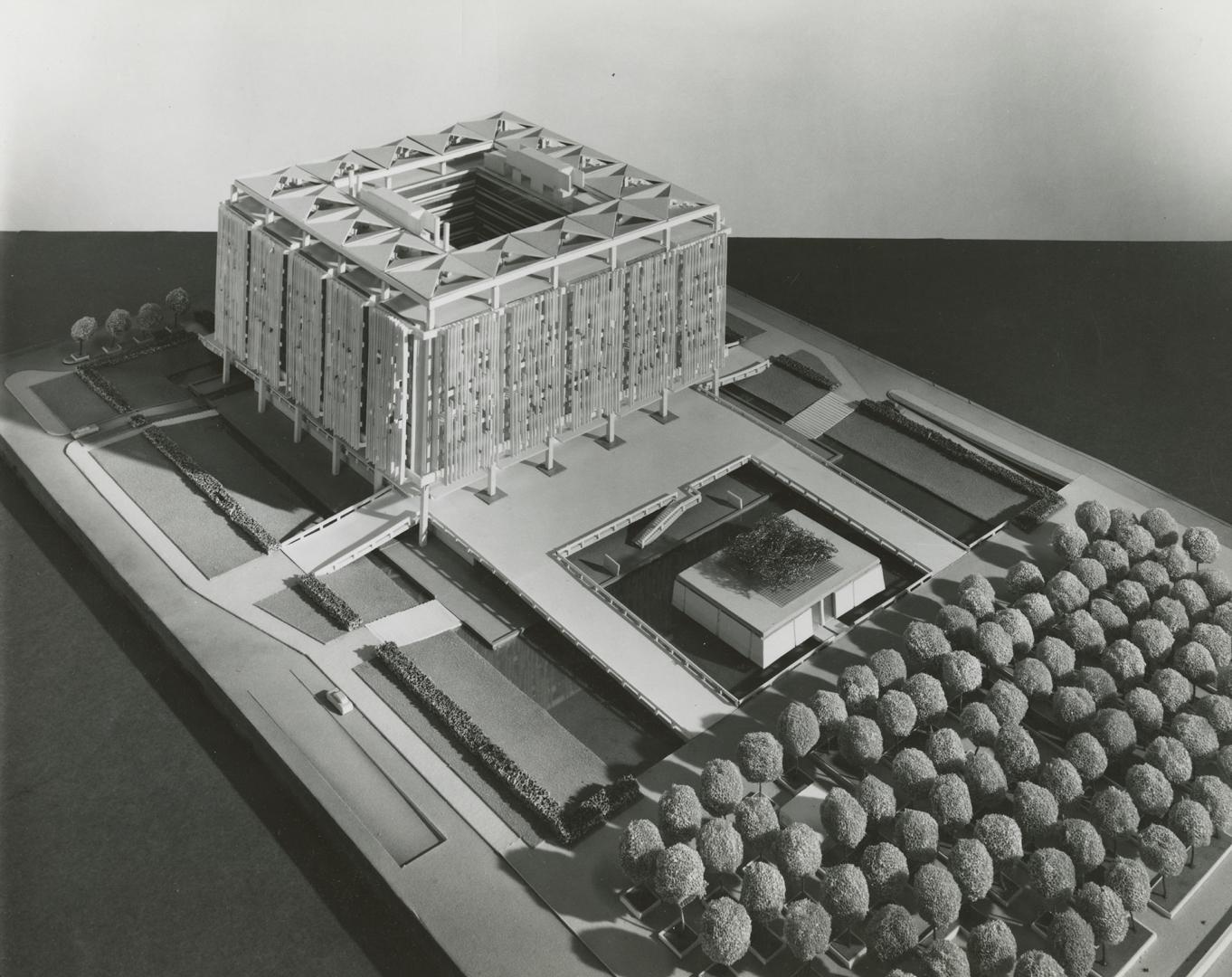 Frank Mikutowski entry, City Hall and Square Competition, Toronto, 1958, architectural model