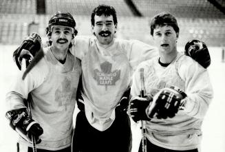 Sports - Hockey - Pro - Groups - (1985- 1986)