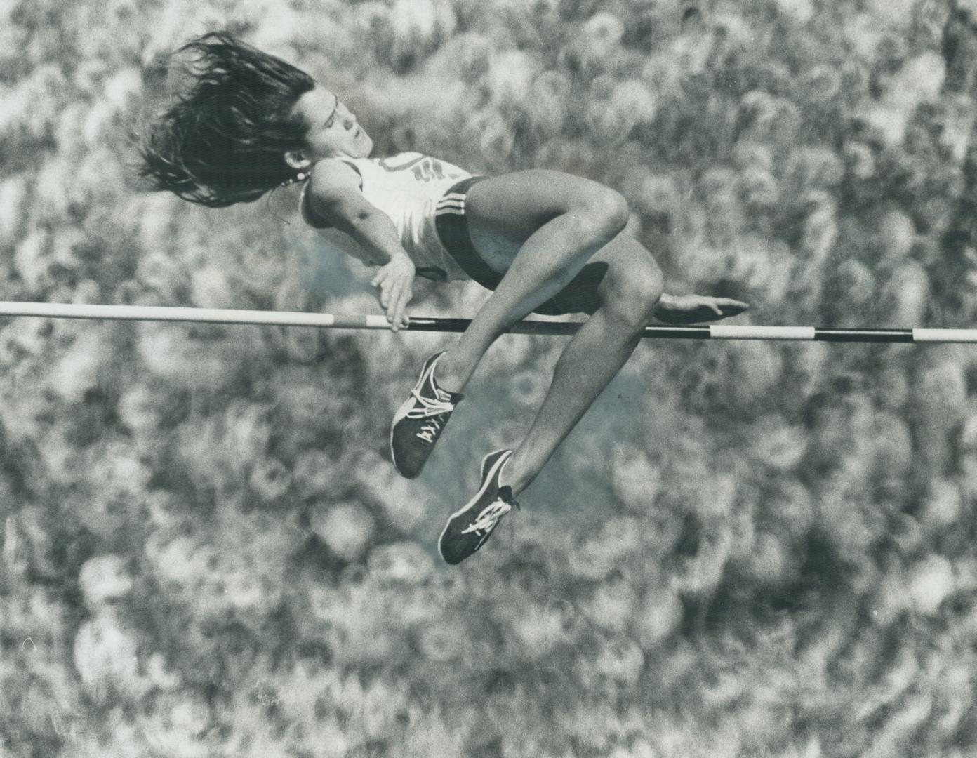 Debbie brill emerged from hippie commune in British Columbia to pick up what once was one of Canada's most promising track and field careers. She got (...)