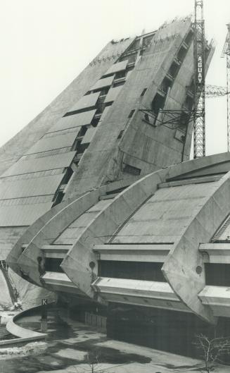 Uue finish Pilon at Montreal Olympic Stadium wich Originally was to be retracted roof for Stadium [Incomplete]