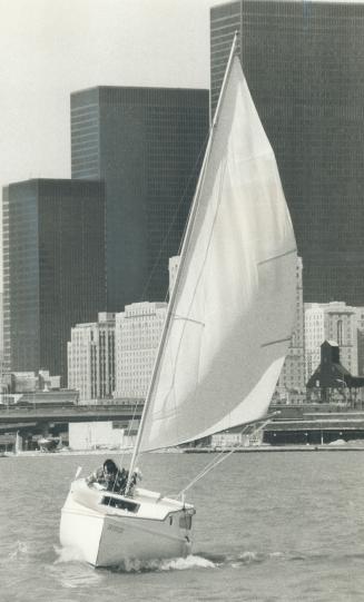 A sure sign of spring, When sailboats dart about the blue water of Toronto Bay during the week, and not just on weekends, spring is really here. Yeste(...)