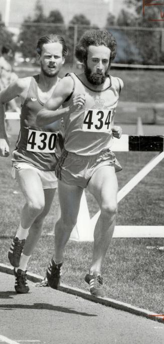 Paul Craig edged clubmate Terry Goodenough in 2,000 metres