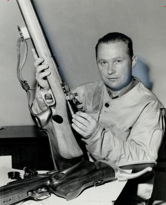 Gering gets his guns ready