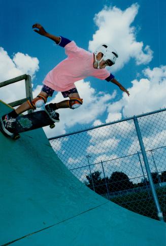 He's having a wheel good time, Derek Thierren, 9, spends much of his summer rolling up and down the half-pipe outside the Bond Lake Arena in Richmond (...)