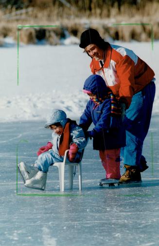 Garlan Cowan, 2, Dad Gord Sister Madoy, 5
