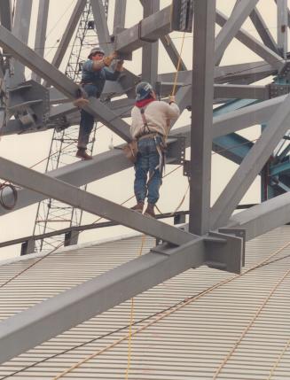 Sports - Stadiums - Canada - Ontario - Toronto - Skydome (Construction) 1988