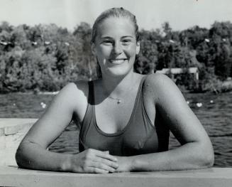 Blonde marathon beauty Marty Sinn