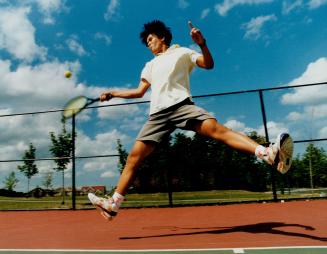 Last swing at summer. Jacky Mok, 14, enjoys the last few days of freedom on the tennis court at Bayview Hill Community Centre in Richmond Hill before (...)