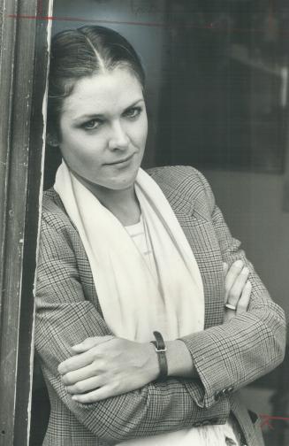 Sweet, but hardly naive, is how Star staff writer Bruce Kirkland describes Andree Pelletier, the 27-year-old Montreal-born actress who plays central r(...)