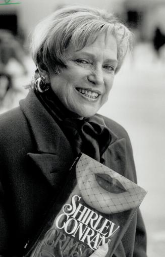 Shirley Conran, former fashion editor of the Observer in London, makes no apologies for being the author of massive bestsellers such as Lace and Savag(...)