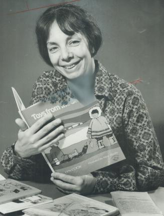 Children's book critic Janet Lunn