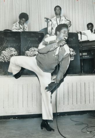 Body language of Trinidad's Sparrow tells as much about a song's meaning as any lyric, says critic Peter Goddard of the 38-year-old singer's concert a(...)