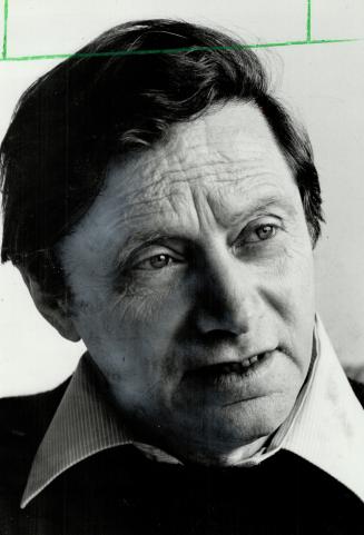 Author: Ottawa-born Norman Levine won critical acclaim for his writings and his work is included in several anthologies