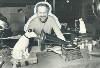 The phonograph doctor, Mike Batch, with a huge-horned 1905 Victrola