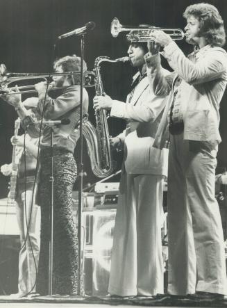 Big Band: In the late 60s, Chicago went against the trends towards psychedelia and small bands by introducing a big-band pop sound that included a large horn section