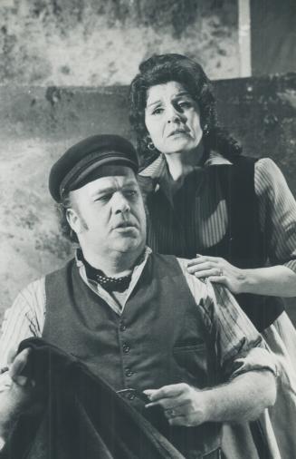 Louis Quilico and Lucine Amara, in II Tabarro