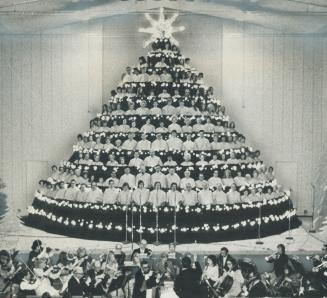 One of the most spectacular services in Metro was held at the Peoples Church on Sheppard Ave