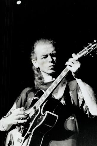 Yes! Guitarist Steve Howe and lead singer Jon Anderson of British art rock group Yes had the crowd with them at SkyDome last night