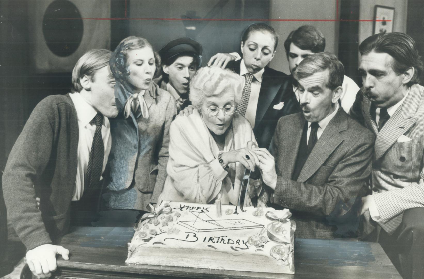 Happy second year. The cast of the Toronto Truck Theatre production of The Mousetrap, Agatha Christie's mystery play, celebratd its first birthday wit(...)