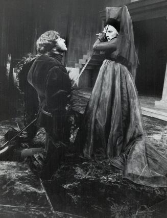 Alan bates and Zoe Caldwell