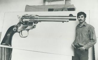 Toronto artist John Leonard has painted a pistol that is superreal - not the shimmering magic realism that portrays sentimental things like kids and b(...)