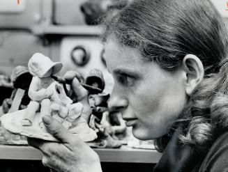 Aurora sculptor goes nation-wide
