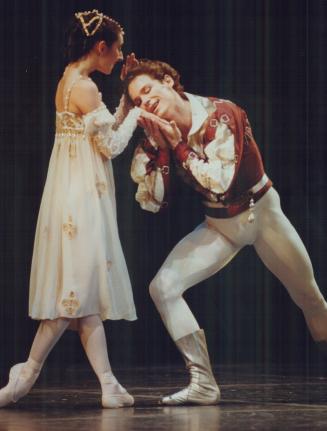 Romeo and Juliet. Yseult Lendva, Raymond Smith