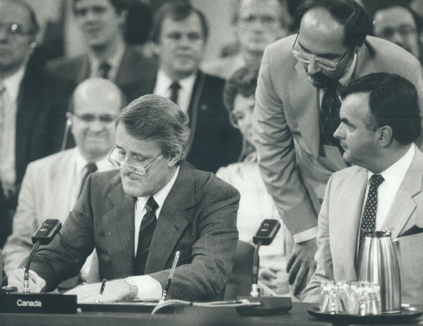 P.M. Mulroney signing Meach Lake treaty