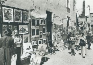 The Lilliputian alley of rue du Tresor is a beehive of activity when spring comes to Quebec city, with artists lining its short length to sell their c(...)