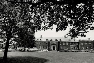 Traditional image: At St. Andrew's College, a boy's school in Aurora, annual tuition is $9,300 for day students, $16,000 for boarders