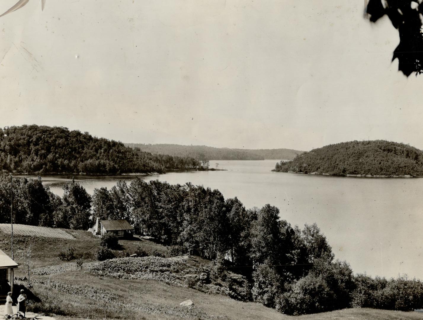 Where launch capsized off Honey Harbor, score drown