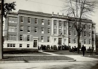 War Memorial Hospital for sick children at London, Ont