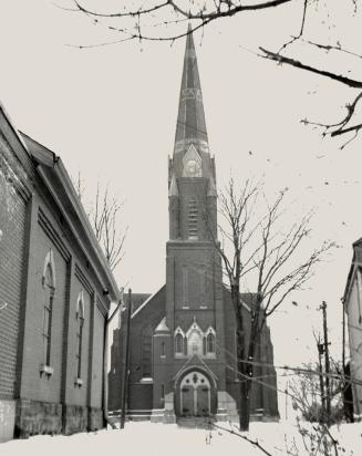 Newmarket Church, This is a 1947 photograph of the Christian Baptist Church on Main St