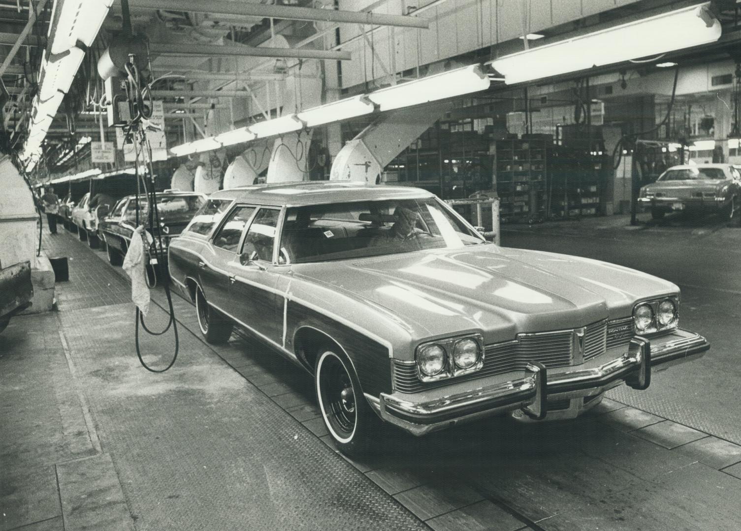 Canada - Ontario - Oakville - Ford Plant - Cars (After 1960)