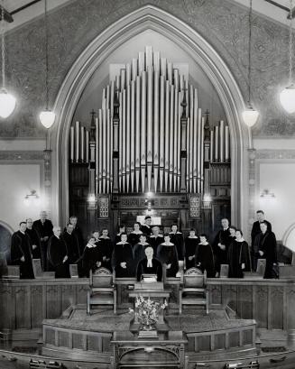 Interior view of St. John's church shows Mr. Pawson at the pulpit, flanked by the choir and organist. Chancel plan, says R. P. Stouffer, secretary of (...)