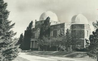 David Dunlap Observatory, sited on a hill 15 miles north of Toronto, was when opened in 1935 the finest astronomical observatory in the British Empire(...)
