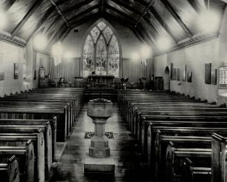 Interior of St. Batholomew's church, Ottawa, where the Hon. George St. Lawrence Neuflize ponsonby, infant sonof the governor-general and Lady Bessboro(...)