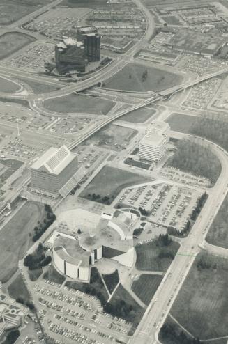 Pastoral area (in centre of 1956 aerial photo below) has become location of the handsome, circular Scarboro Civic Centre at left.(...)