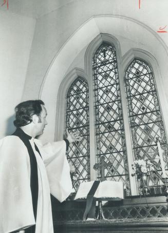 1839 Windows in Sutton Church. The stained-glass windows in St. George's Anglican Church near Sutton, shown by the rector, Rev. Charles Edwards, were (...)