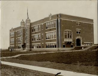 Elizabeth Ziegler Public School Waterloo County's first School