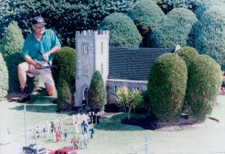 Cullen Gardens and Minature Village Ken Hendren