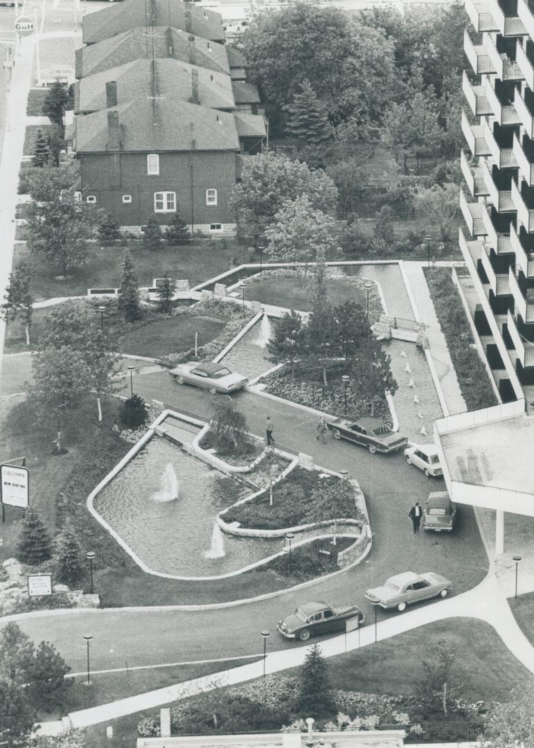 Canada - Ontario - Toronto - Apartments 1970