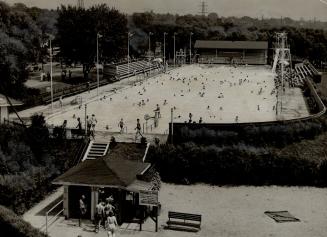 Pool filled rapidly when the gates were opened shortly before 2 p