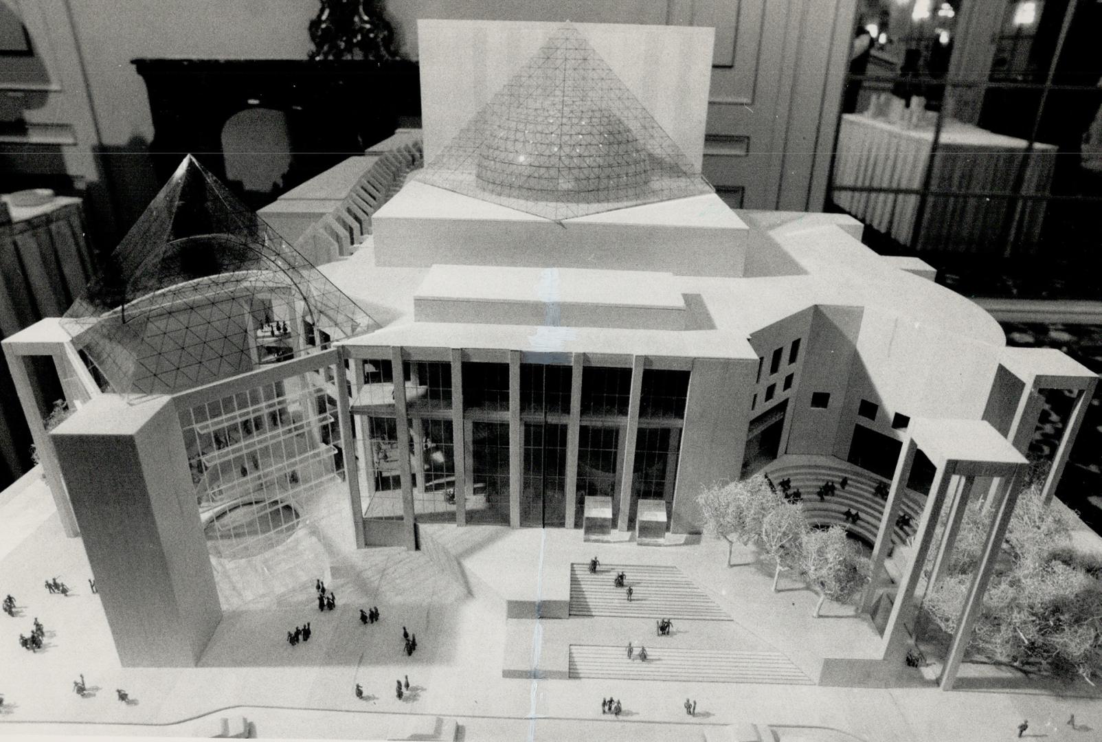 The house Safdie would build. Art critic Christopher Hume has reservations about Moshe Safdie's design for Toronto's proposed Ballet Opera House. Hume(...)