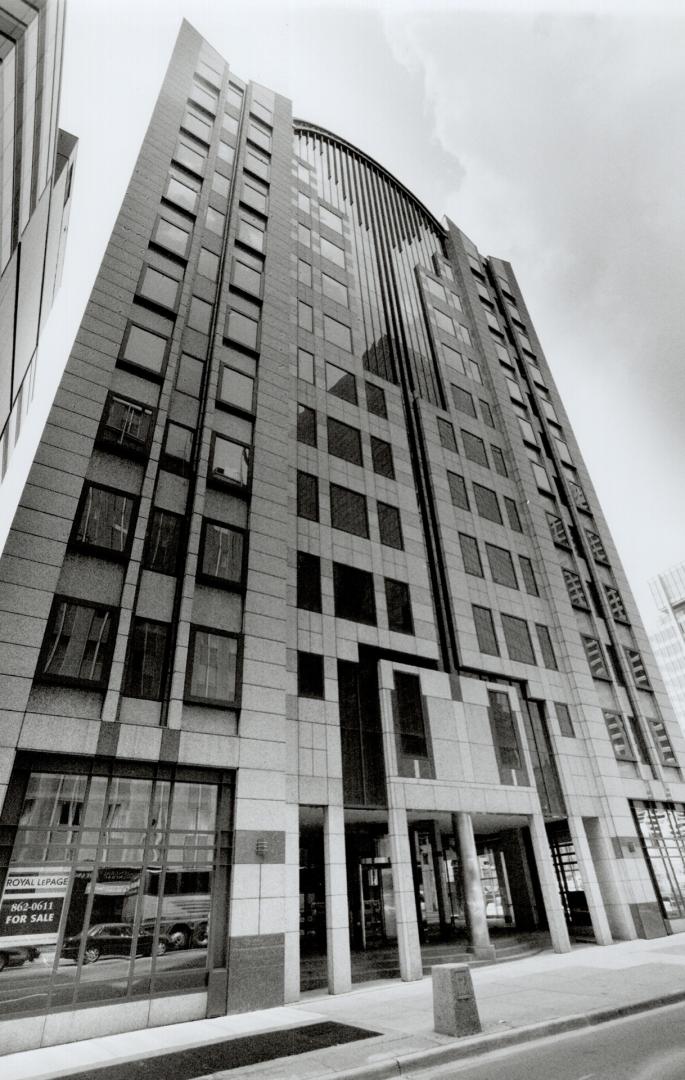 170 University Ave