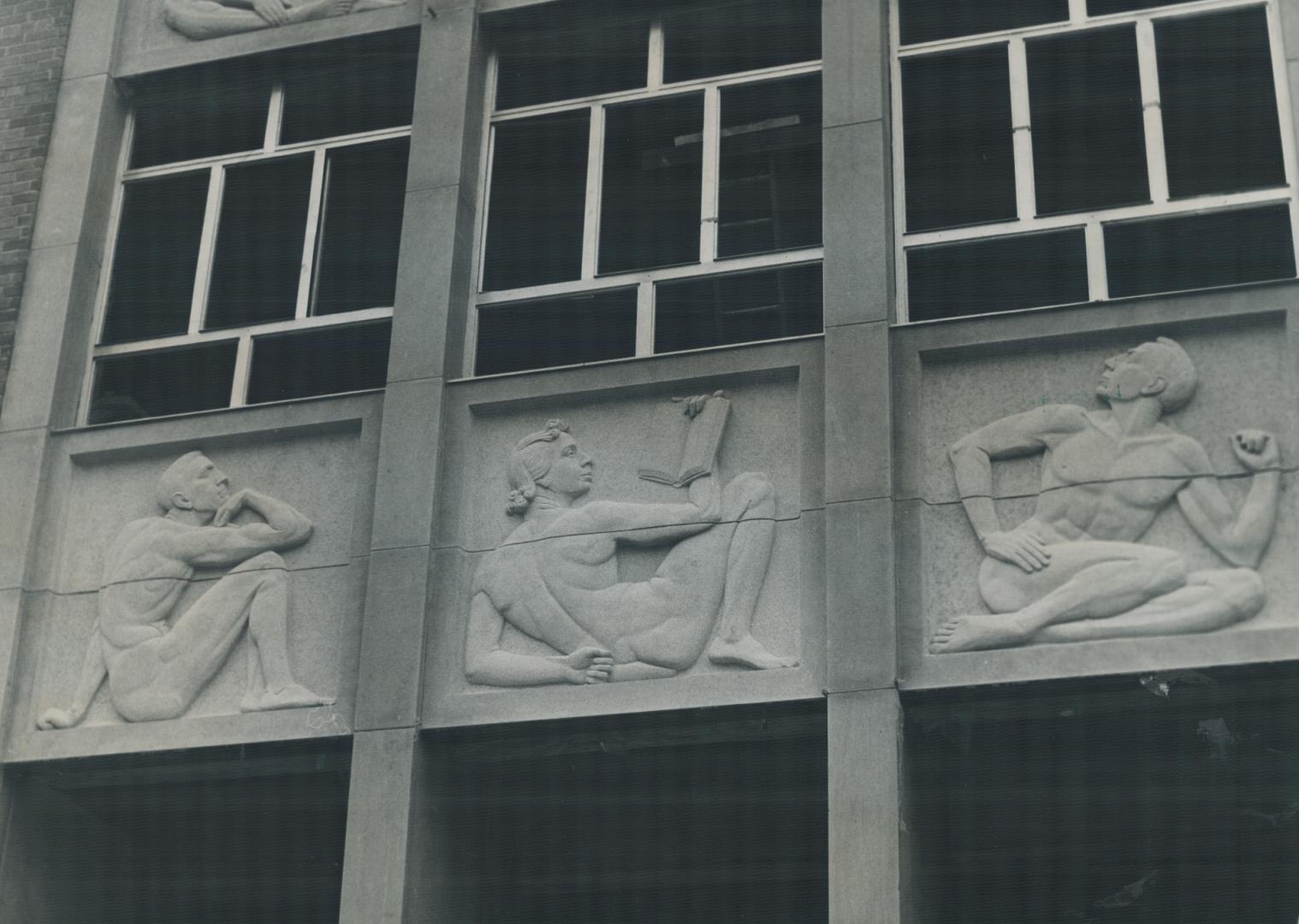 Ryerson students and instructions are hot under their collars over stone scultpure depicting nude students supposedly engaged in various Ryerson activ(...)