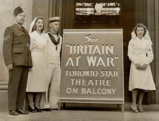 C.N.E. Crowds see first showing of Britain at war, Nearly an hour before the doors of The Star's theatre on the balcony of the Automotive building ope(...)