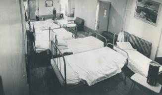 Canada - Ontario - Toronto - Hospitals - Queen St 999 - 1965 and earlier