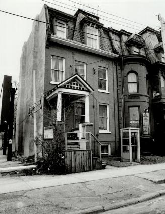 Artist's home: Frederick Bell-Smith lived in this house at 336 Jarvis St